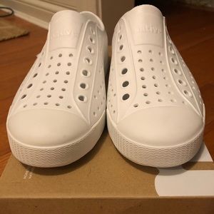 NWT Native Women’s Size 6